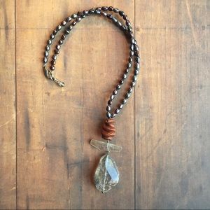 Carved Japanese netsuke quartz & pearl necklace